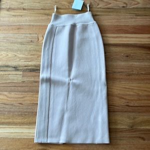 Scanlan Theodore pink crepe knit skirt NWT